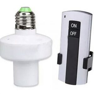 SOCKET E26 CON CONTROL REMOTO 5570
