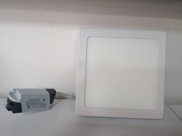 LAMPARA LED SOBREPONER CUADRADA 24W ACRUX24W65K